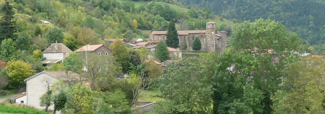 Village et abbaye de Pébrac
